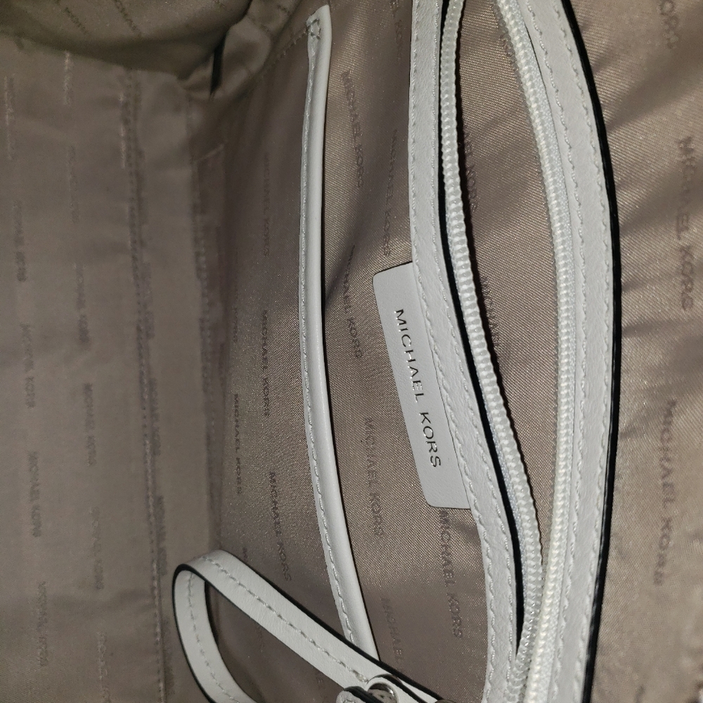 Michael Kors purse - Picture 5 of 6